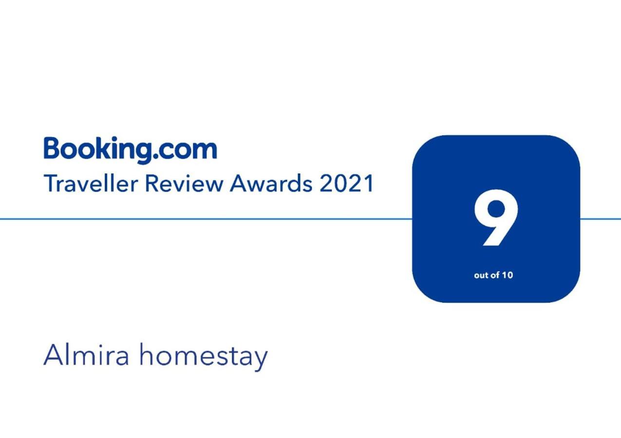 Almira Homestay Jambi Ngoại thất bức ảnh