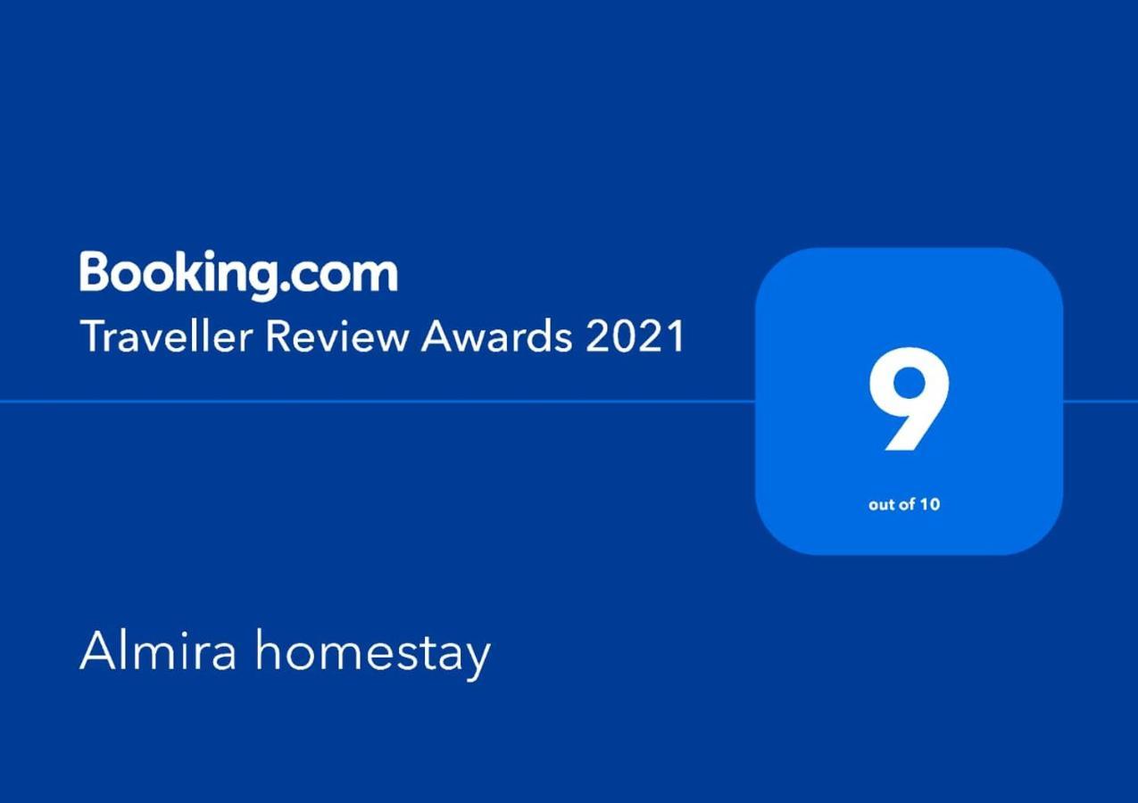 Almira Homestay Jambi Ngoại thất bức ảnh