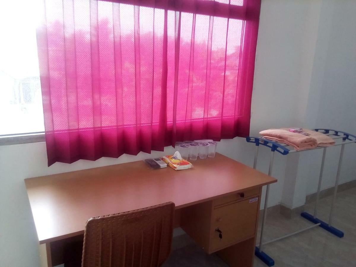 Almira Homestay Jambi Ngoại thất bức ảnh
