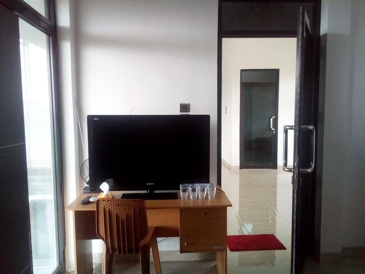 Almira Homestay Jambi Ngoại thất bức ảnh