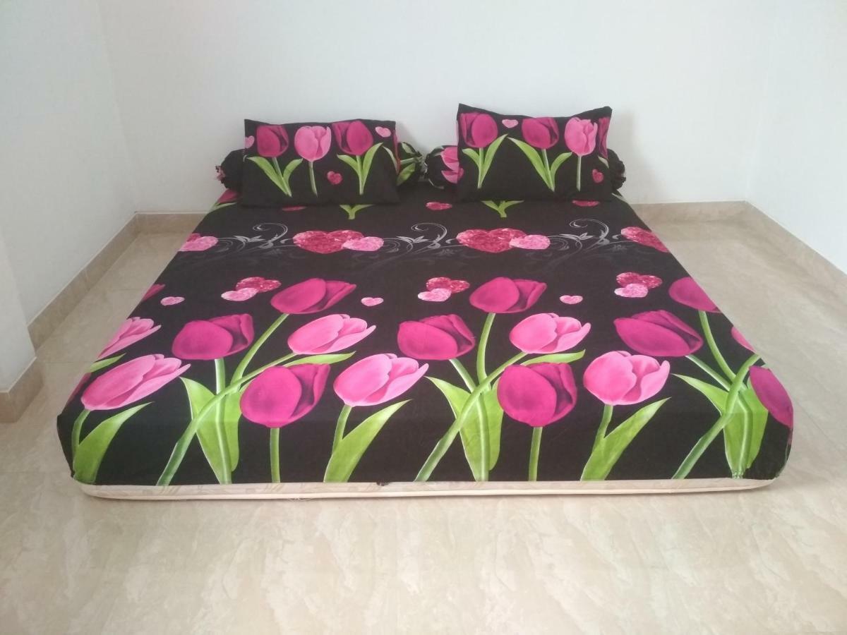 Almira Homestay Jambi Ngoại thất bức ảnh